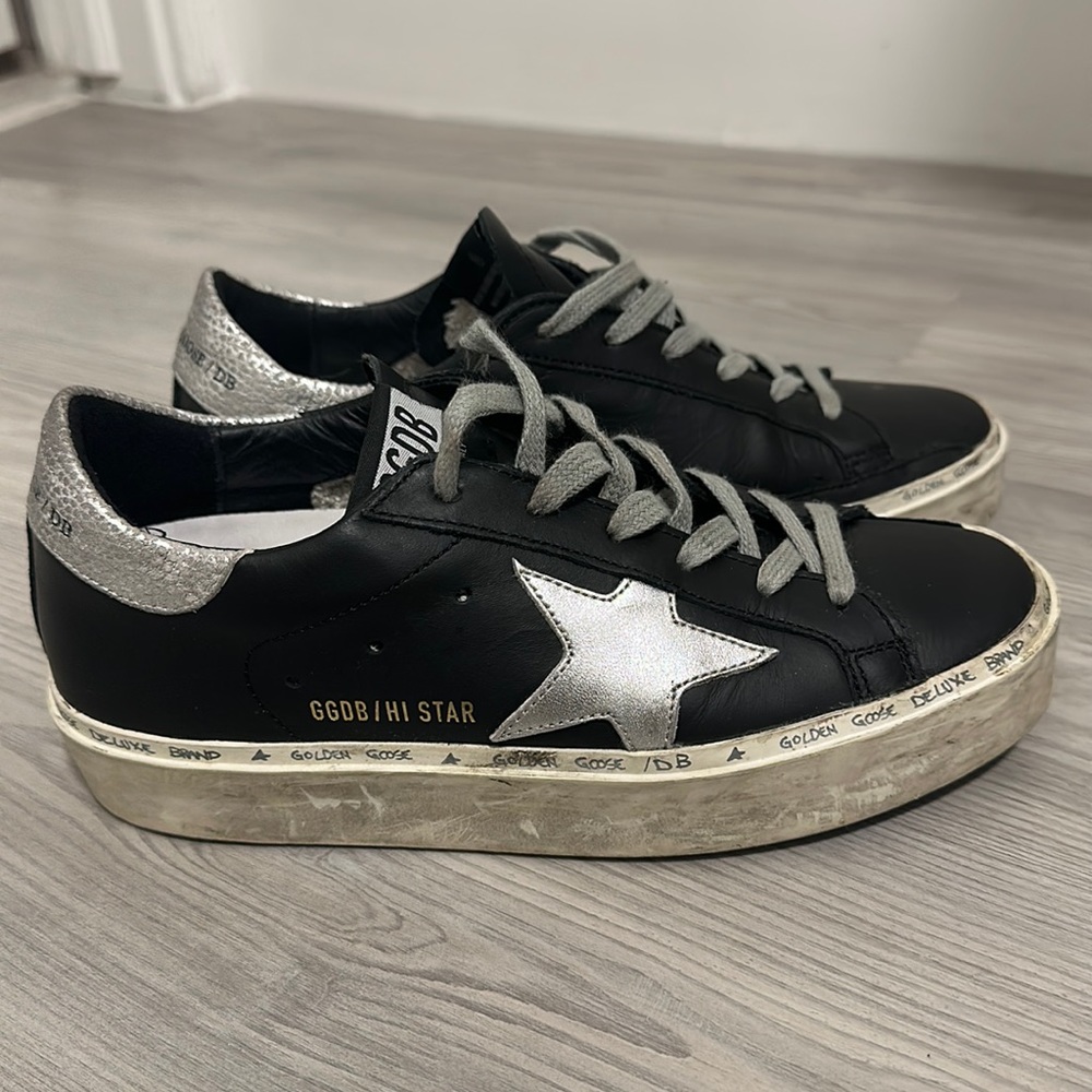 GOLDEN GOOSE Hi-Star Leather Low Top Sneakers 🖤